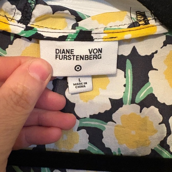 DVF Floral Sleeveless Top - Picture 2 of 2